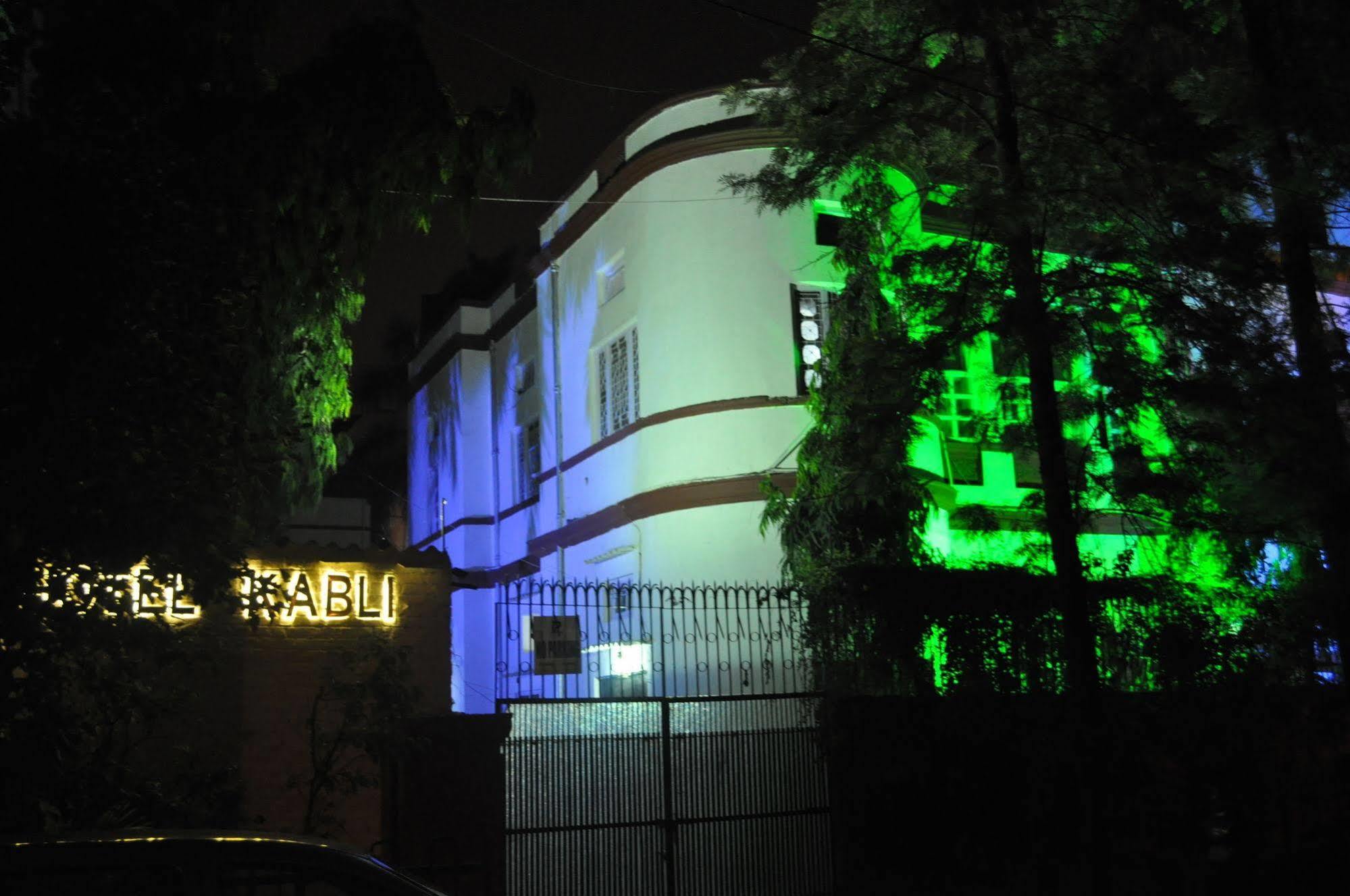 Hotel Kabli New Delhi Exteriör bild